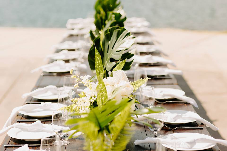 Tropical centerpiece