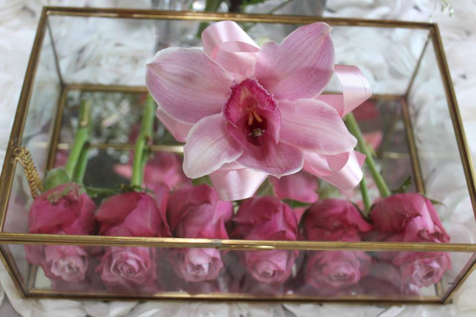 Pink glassed flowers