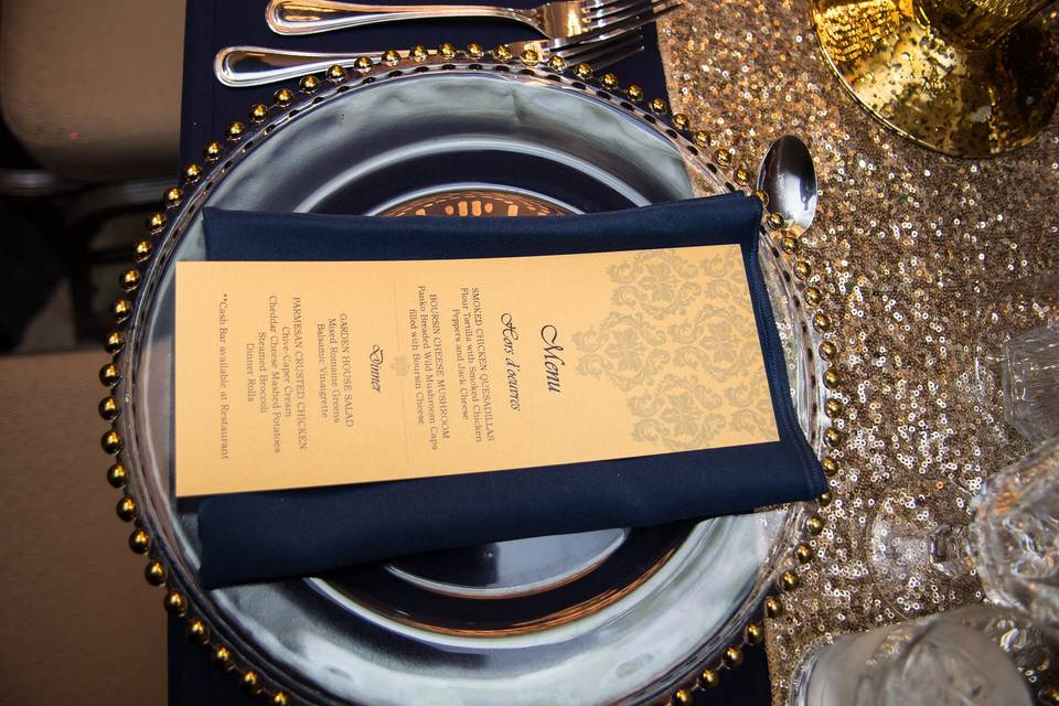 Gold Beaded Glass Charger Plate for Wedding Guests