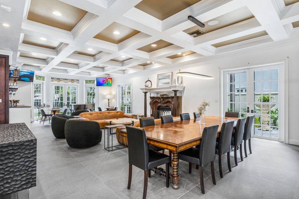 Bar area and dining room