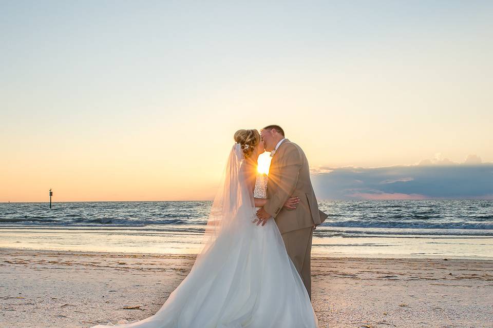 Wedding at The Sandpearl Clearwater, FL.#truelovephotography#tammyjlackorephotographer