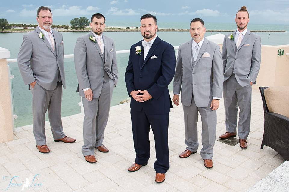 Wedding at Hampton Inn and Suites Clearwater Beach, FL.#truelovephotography#tammyjlackorephotographer