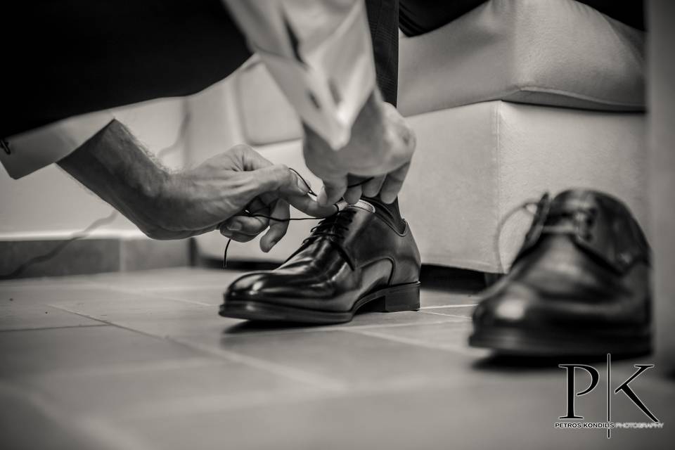 Groom shoes