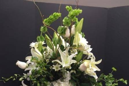 Classic Urn Funeral Arrangement - SuEllen's Floral Company