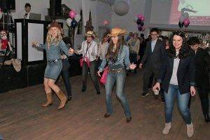 Country line dancing at 230 el