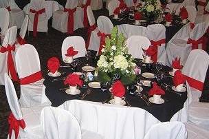 Black and red linens