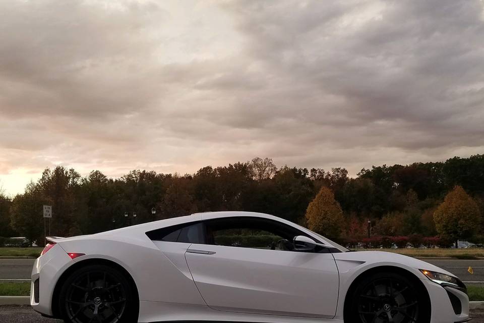 Acura NSX side profile