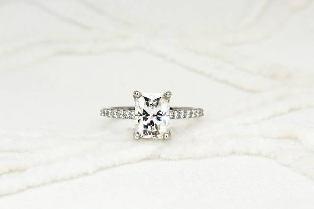 14k White Gold Radiant