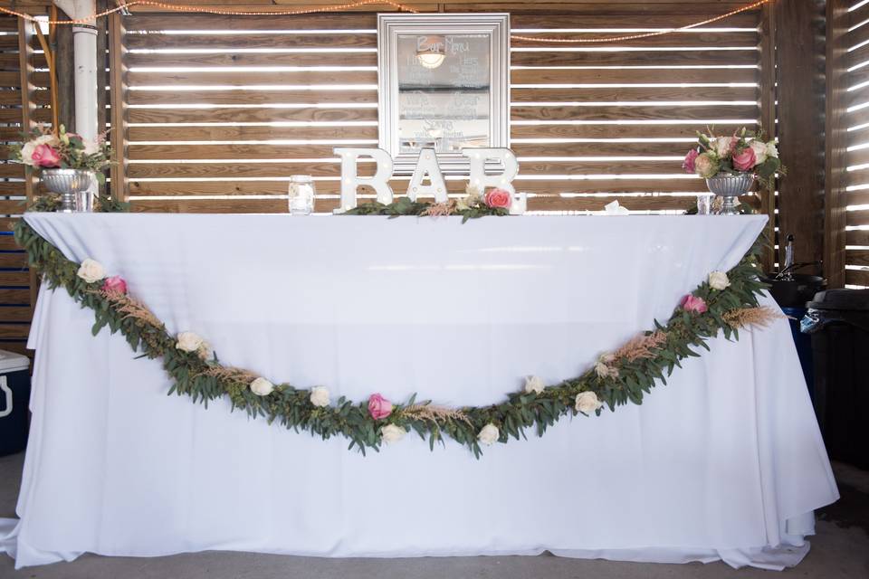 Bar garland