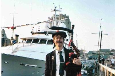Bagpipes for the yacht 'MiGaea'