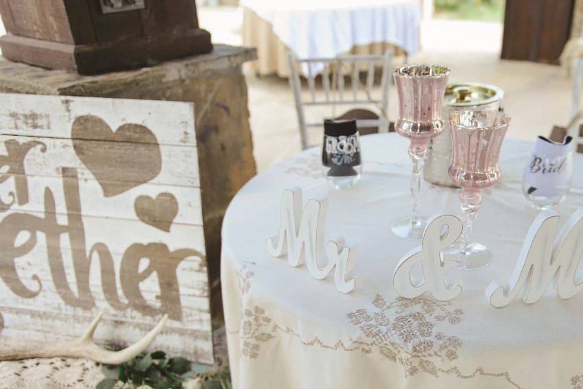 Sweetheart table