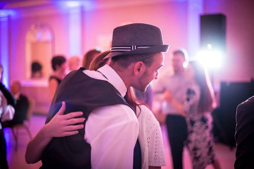 Take Five Entertainment - DJ - Cincinnati, OH - WeddingWire