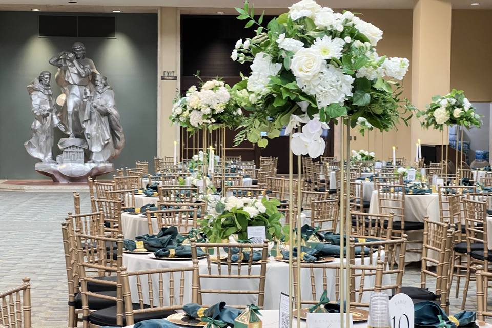 Elevated floral centerpiece