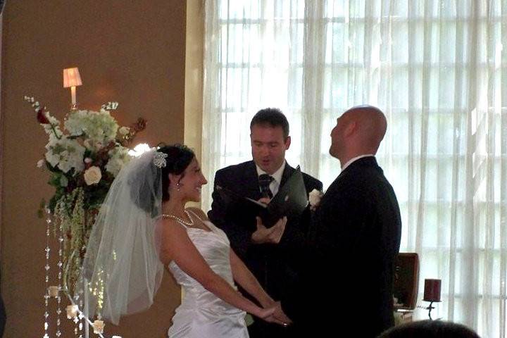 Amazing Ceremonies - Bilingual Musical Officiant