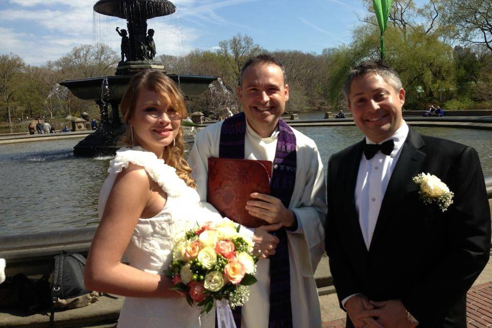 Amazing Ceremonies - Bilingual Musical Officiant