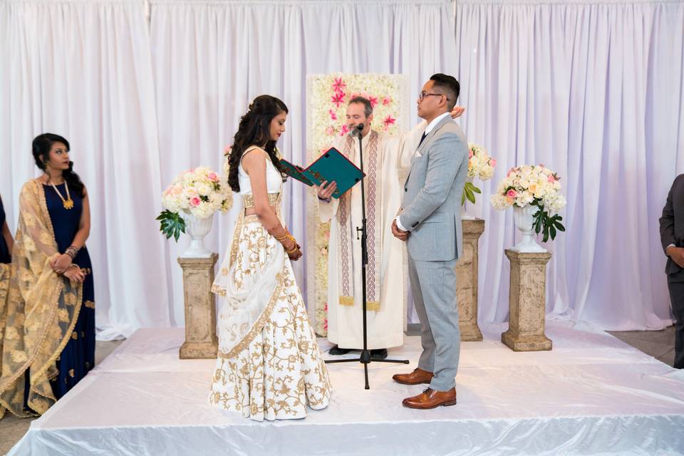 Amazing Ceremonies - Bilingual Musical Officiant