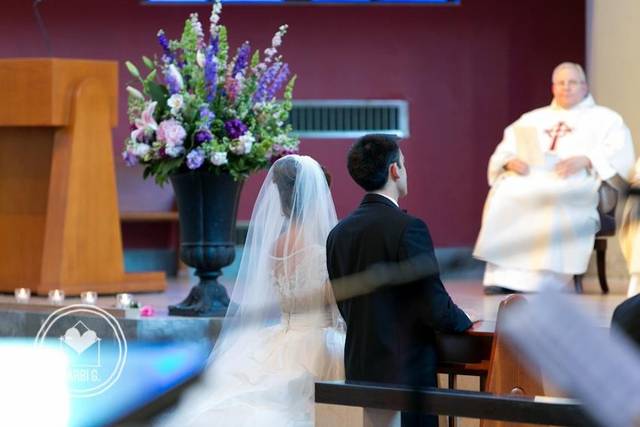 Indoor wedding ceremony