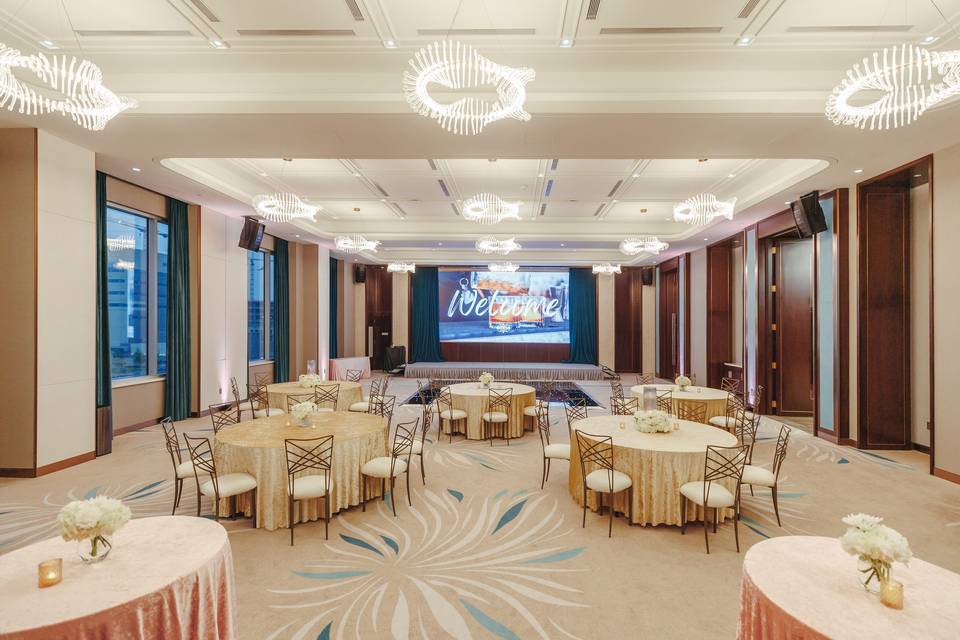 Blossom Hotel Houston, Curio Collection by Hilton