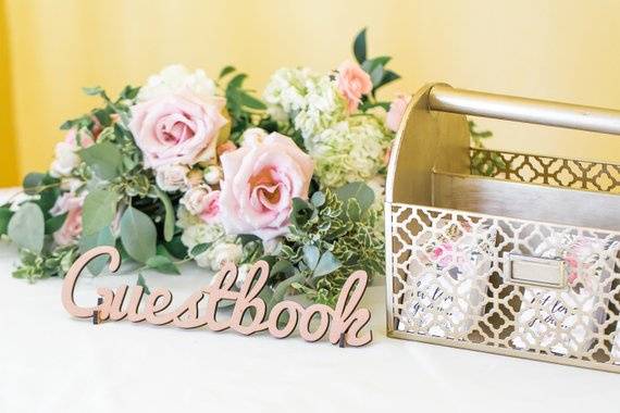 Guestbook table topper