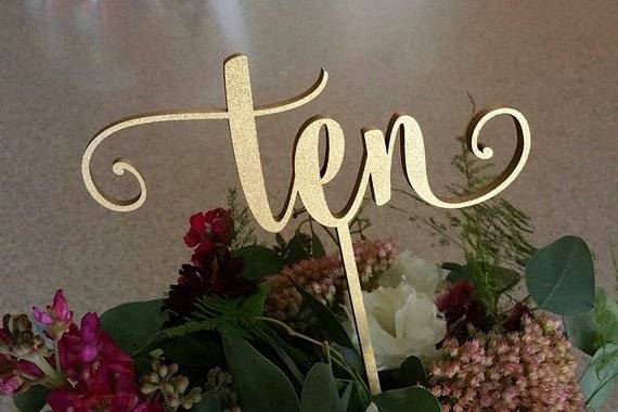 Table number topper