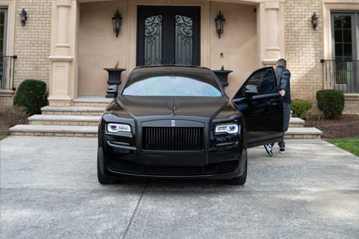 Rolls Royce Ghost Mansion