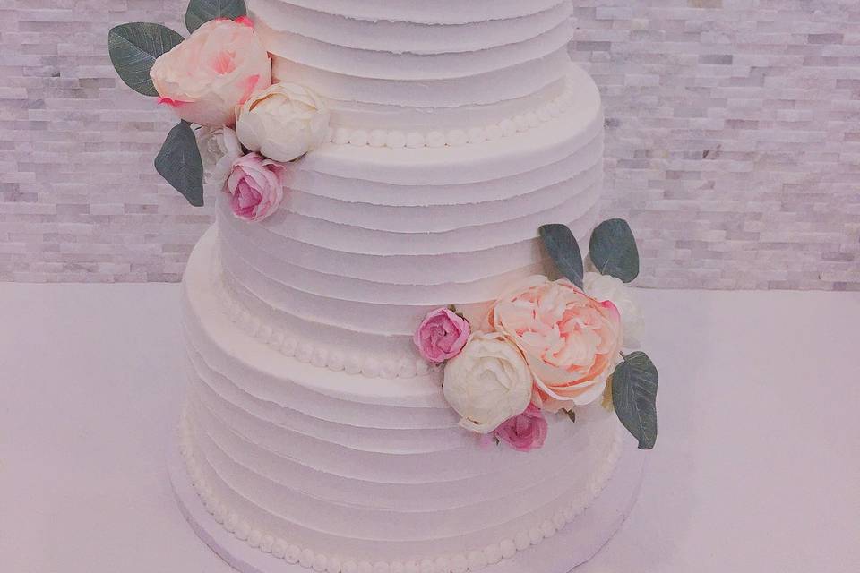 Textured Line Wedding Cake