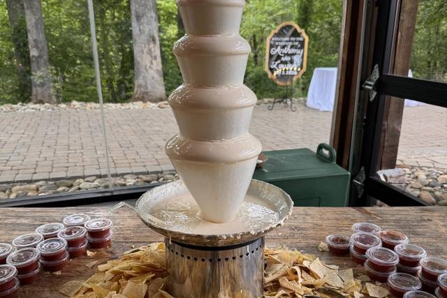 Queso Fountain