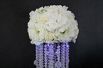 Crystal centerpiece base