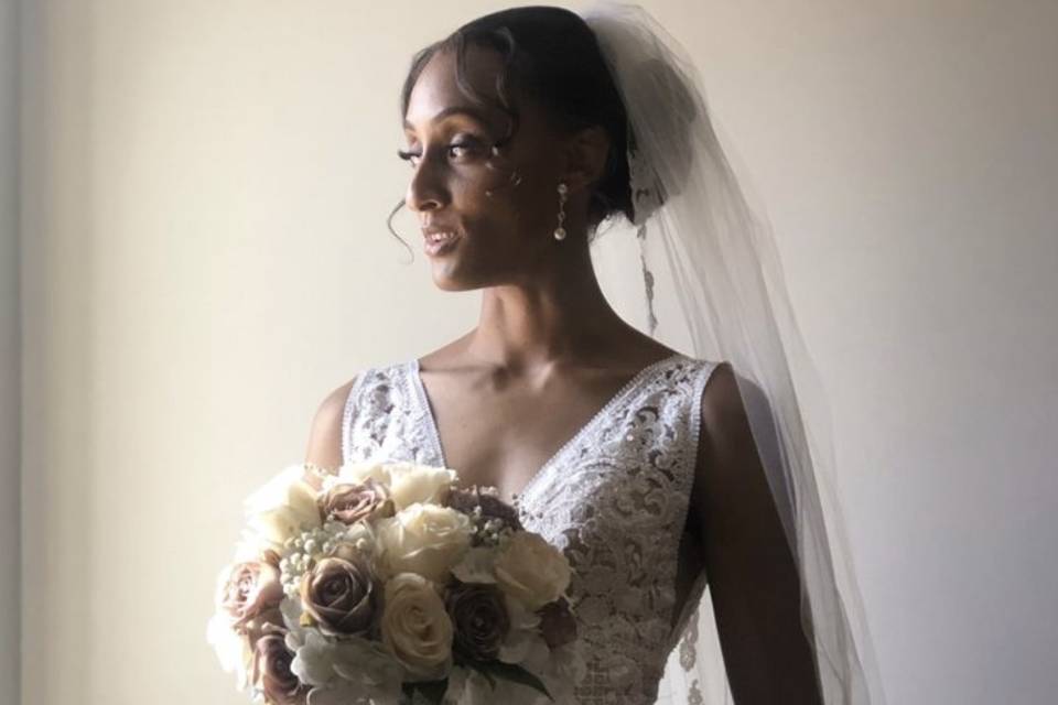 Mauve and Ivory Bouquet