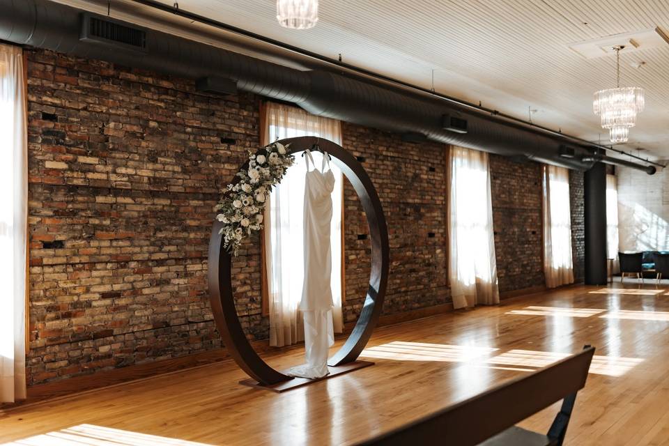 Round Arbor