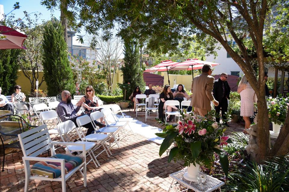 Casa De Solana B&B Courtyard