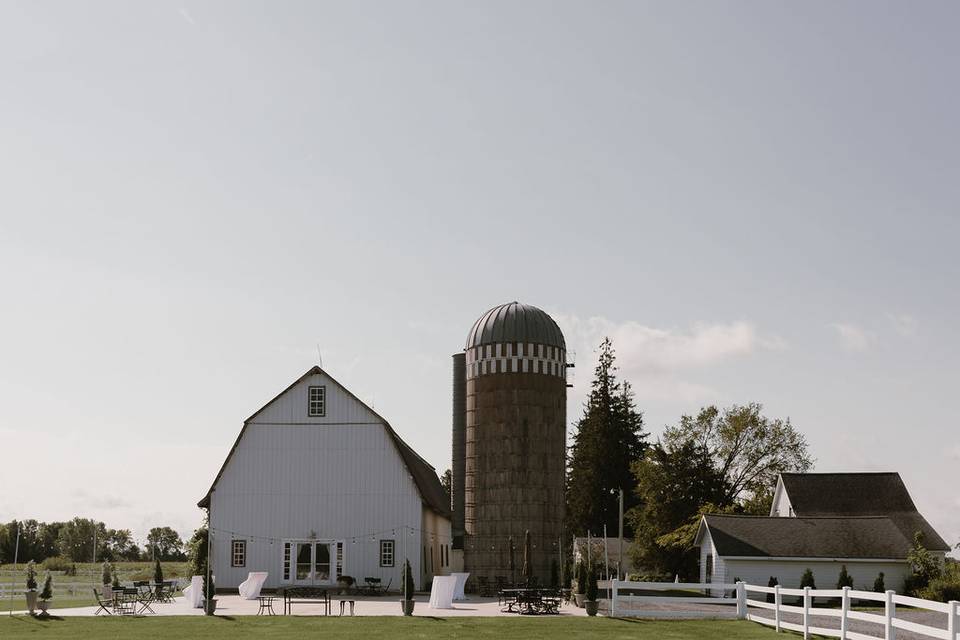 Abella Farm - The Grounds