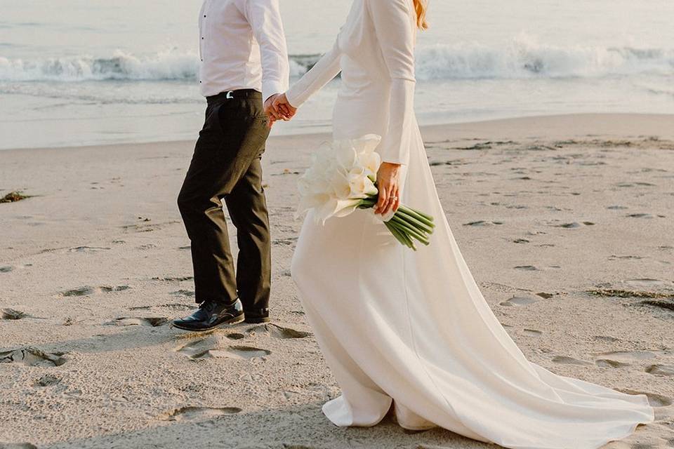 Bride & Groom Oceanside