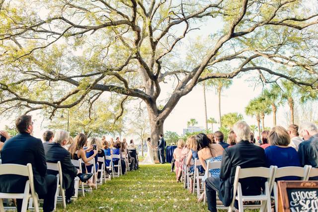 Venue 841 Riverfront Weddings and Events