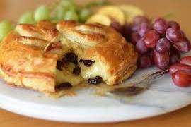 Phyllo-Wrapped Baked Brie