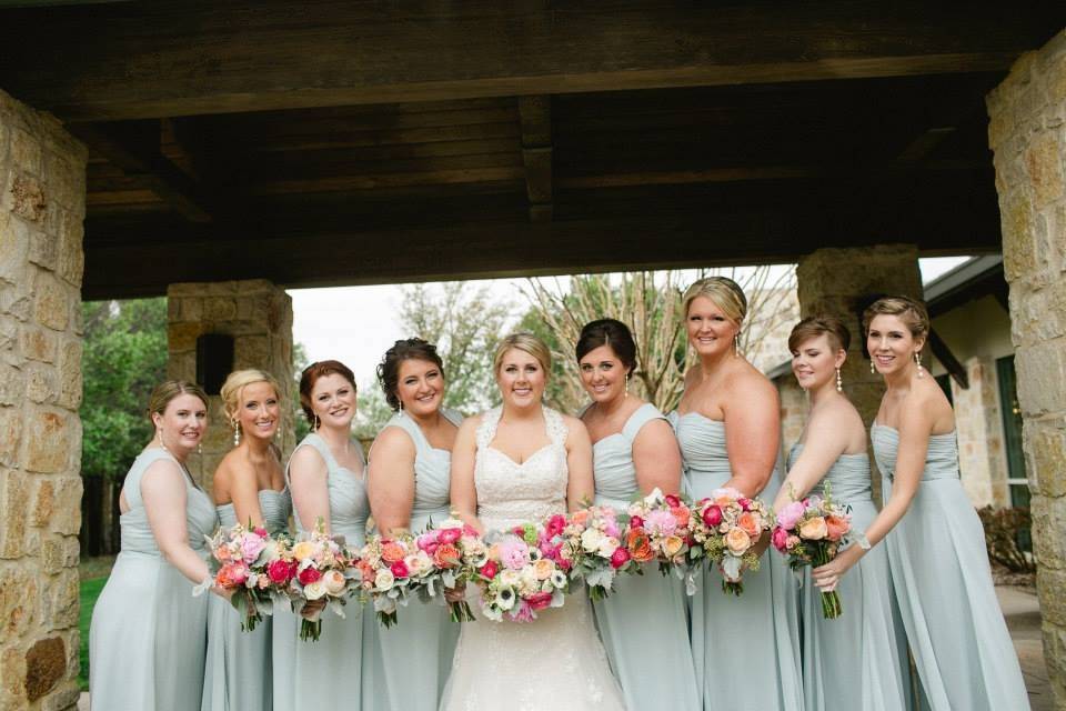 Bridal party with bouquets