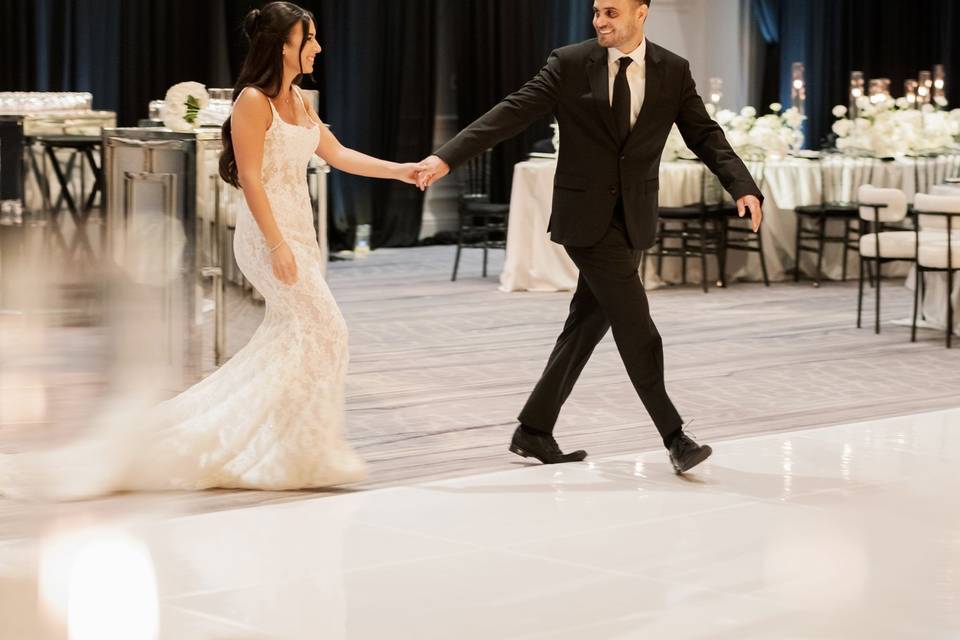 THE EVENT BAR | Los Angeles Luxury Wedding & Event Planner