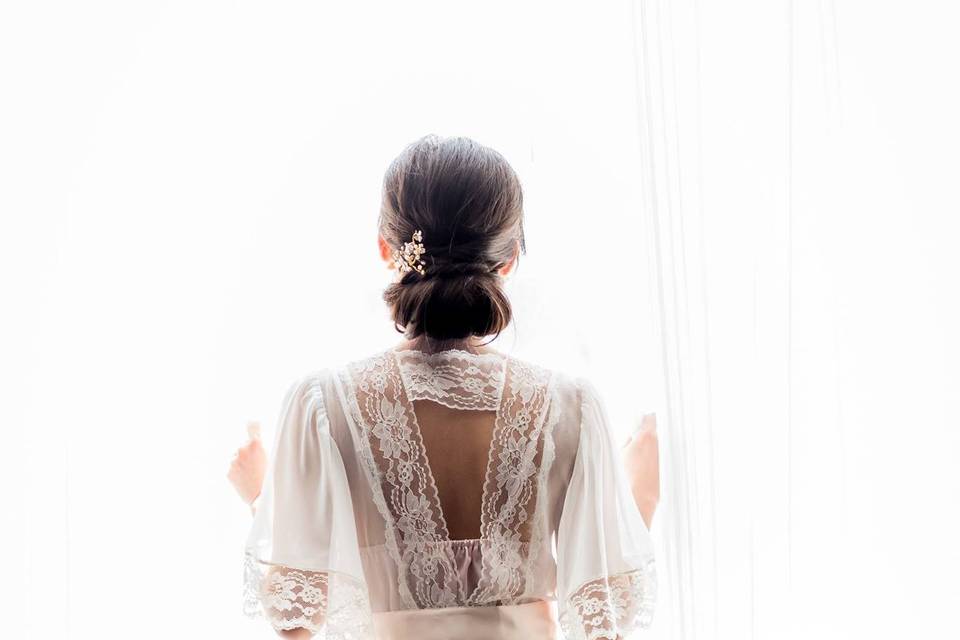 Bride in a lace robe