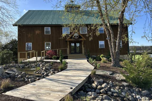 The Lodge at Marengo Lakes
