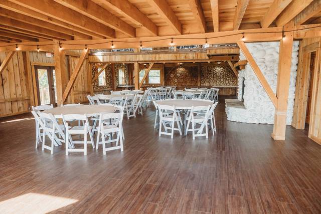 The Lodge at Marengo Lakes