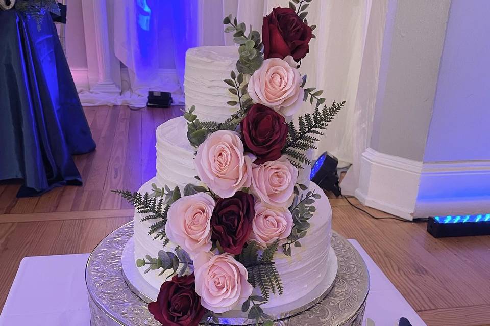 Buttercream cake roses