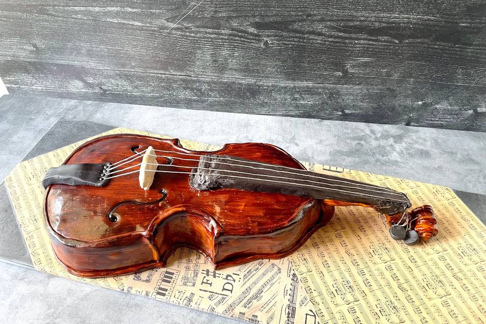 Violin Cake