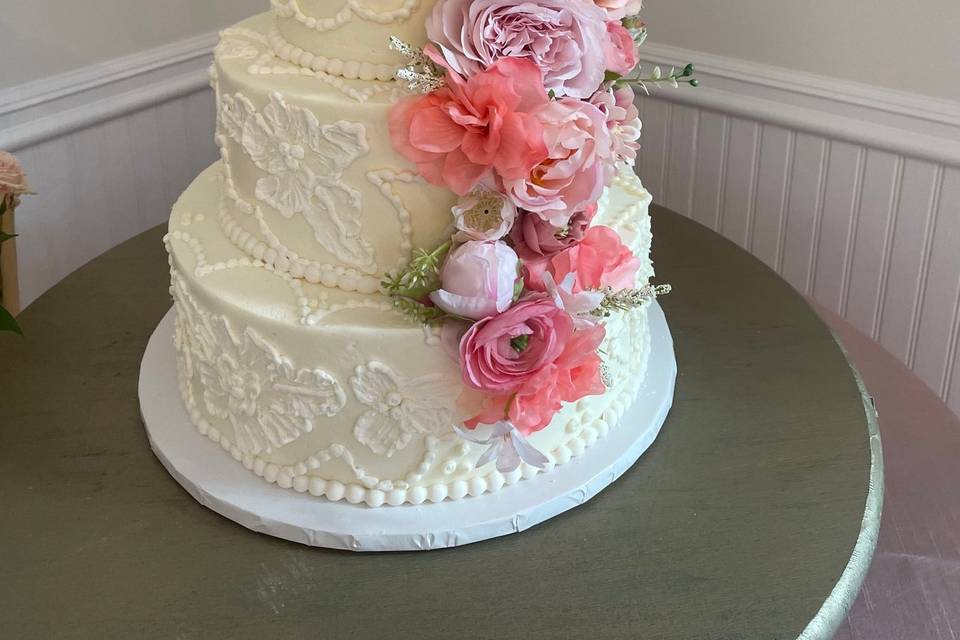 Lace buttercream pink flowers