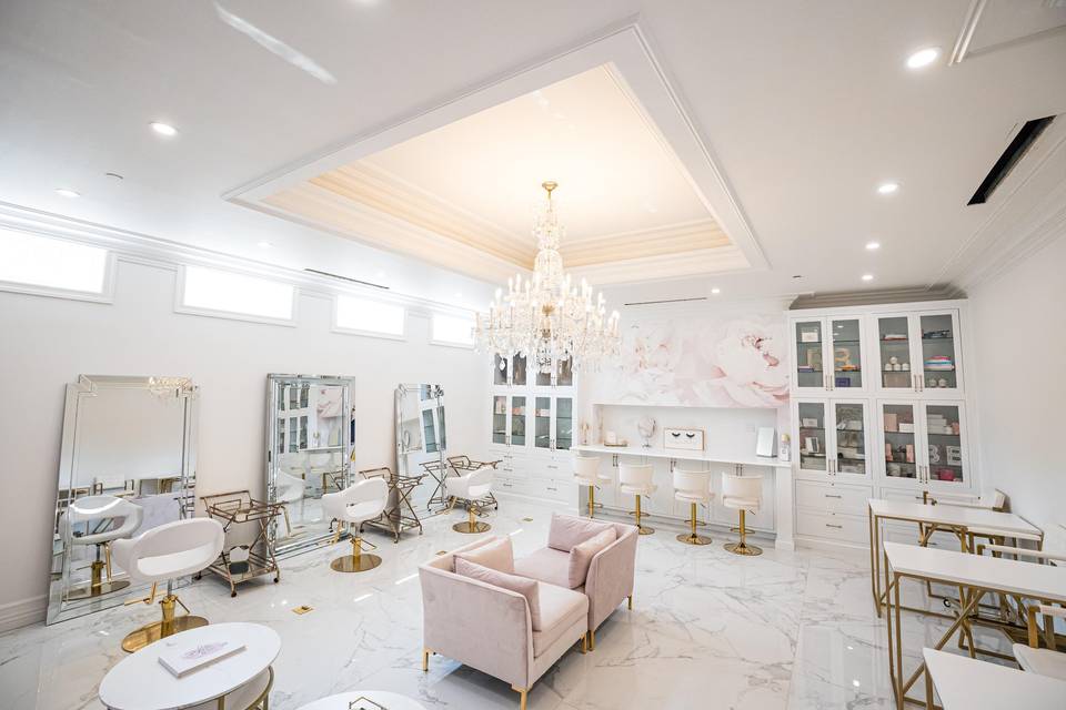 Blush & Brush Bridal Suite