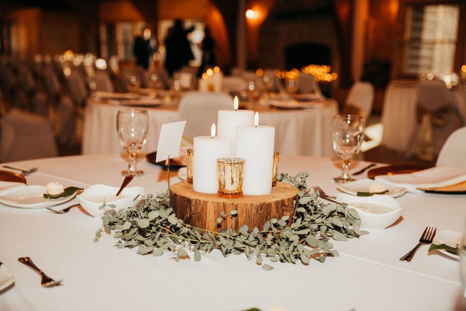 November wedding tablescape