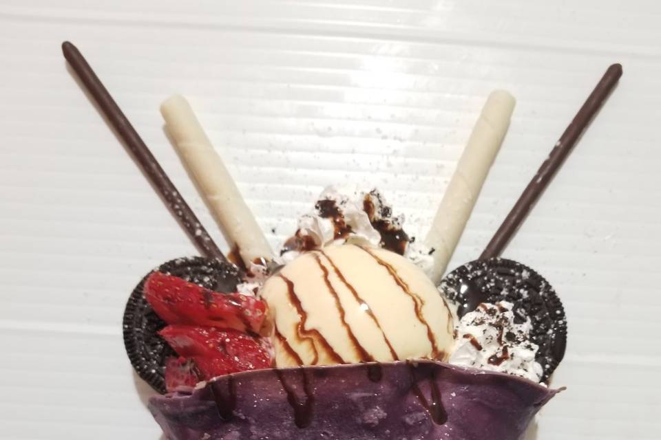 Ube crepe