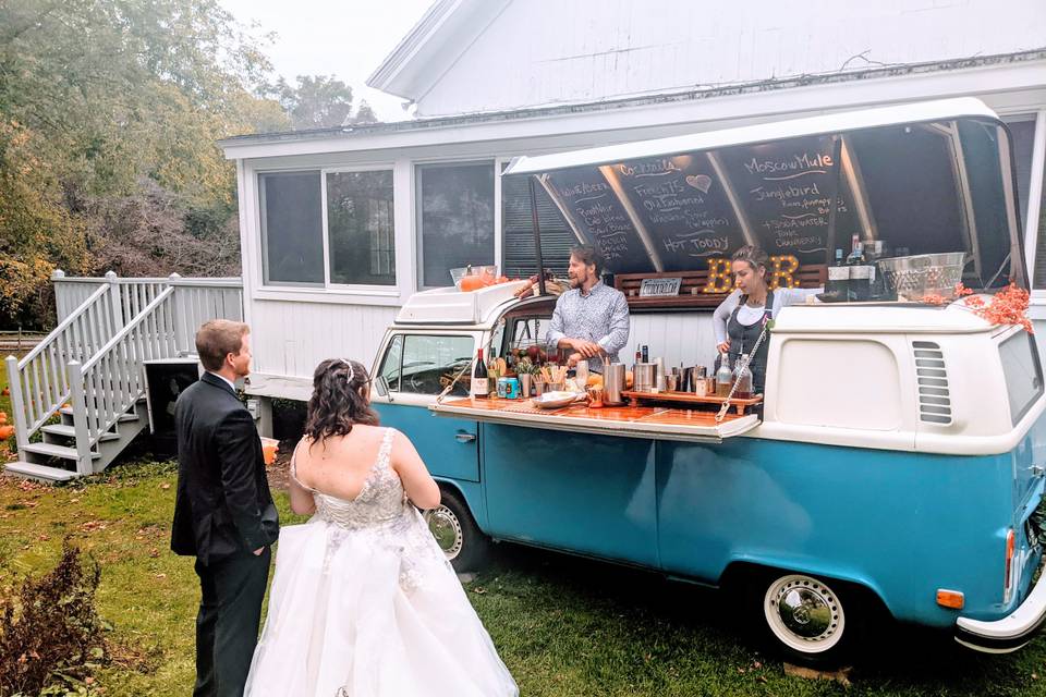 Connecticut Cocktail Cart