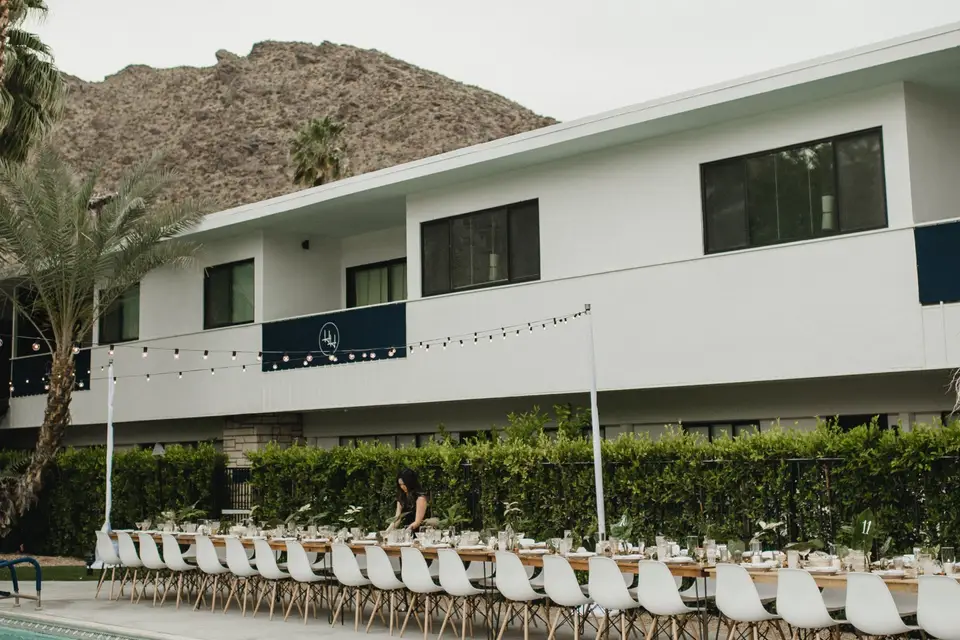 Holiday House Palm Springs — Hotel Review