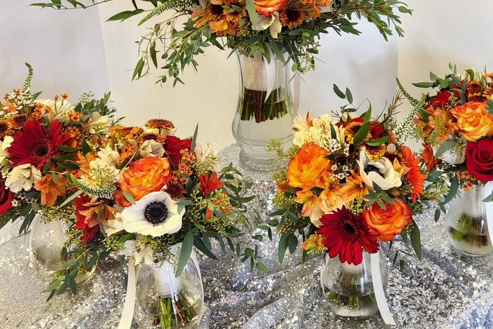 Fall bridal bouquets
