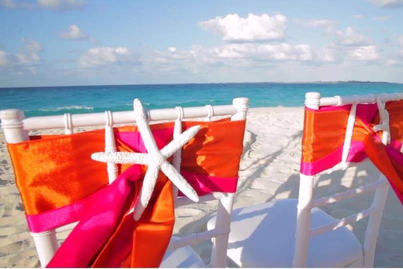 Wedding ceremony with Bahamas wedding officiant Glenn Ferguson on Cabbage Beach Paradise Island Bahamas